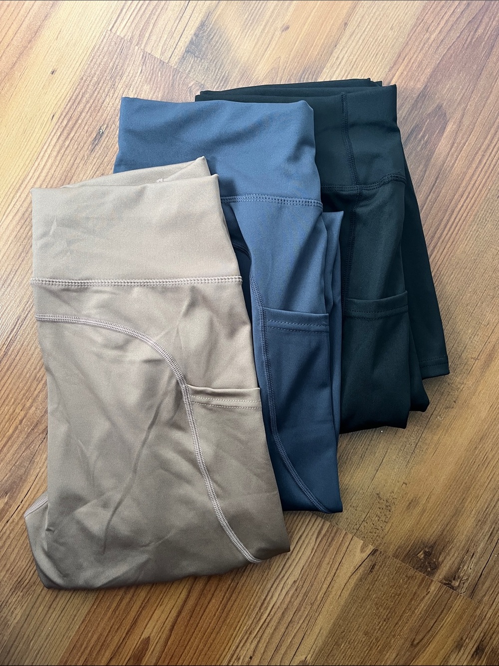 High-Waist Pocket Leggings – Black, Navy, Taupe